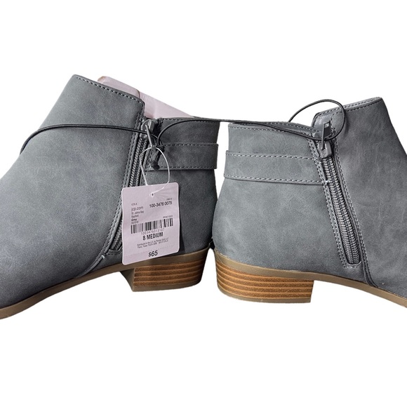 St. John’s Bay NWT Gray Suede Boots Booties With Box Size 8M - Picture 9 of 9